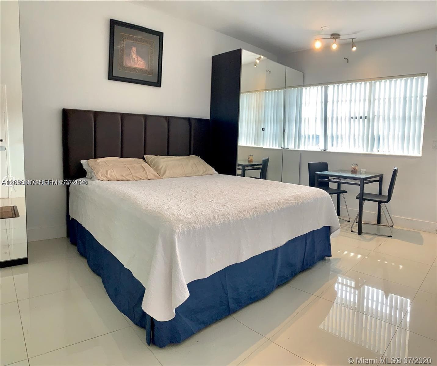 DIPLOMAT GOLF & RACQUET C · #2330 in Hallandale Beach - Photo 4