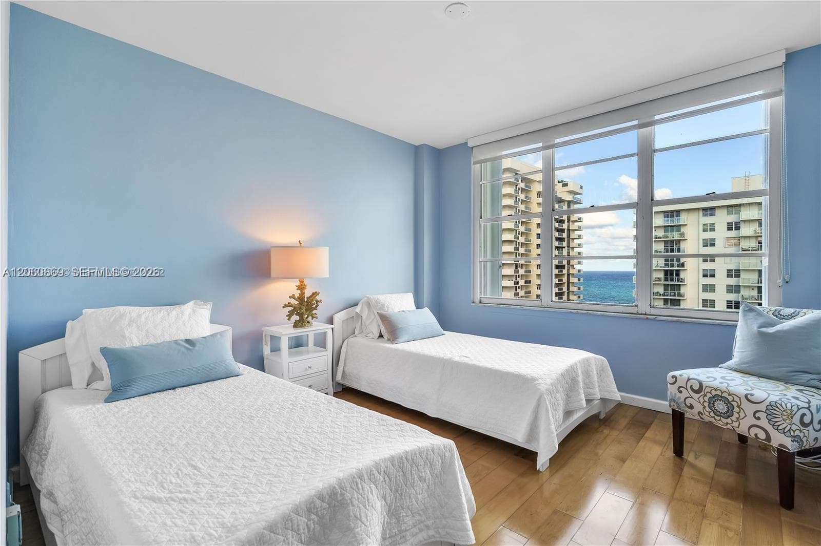2nd bedroom