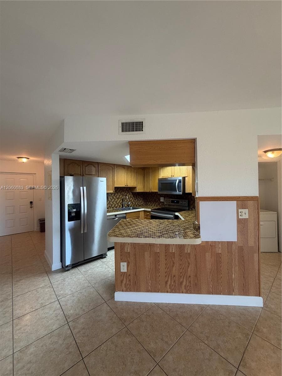 LAS VISTAS AT DORAL CONDO · #306 in Doral - Photo 6