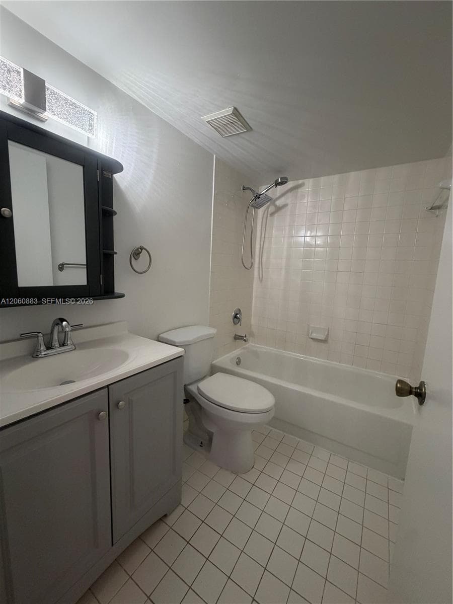 LAS VISTAS AT DORAL CONDO · #306 in Doral - Photo 17