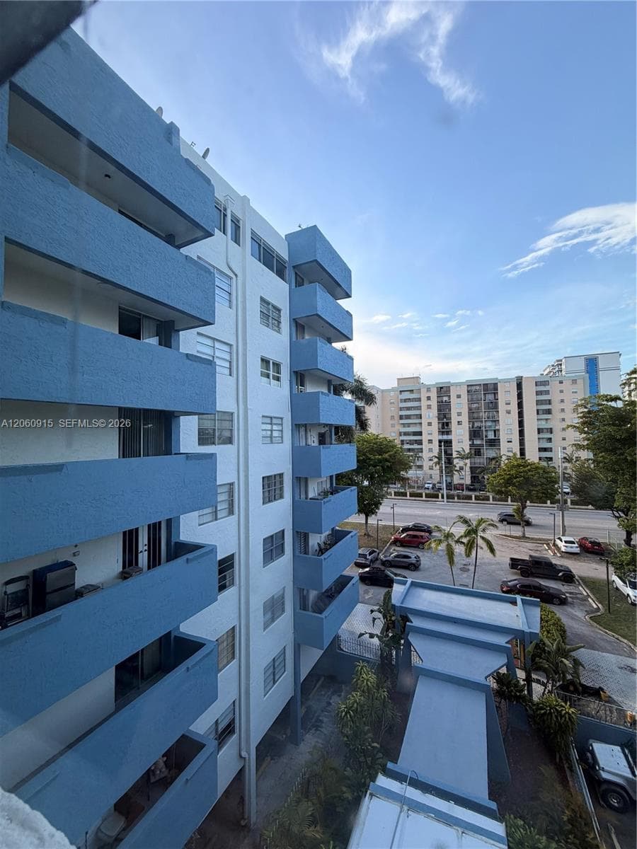 5050 · #511 in Miami - Photo 1