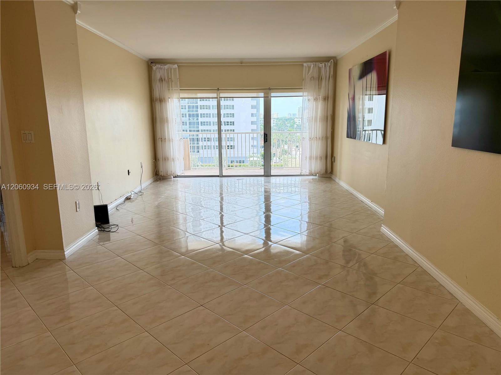 HEMISPHERES CONDO · #6N in Hallandale Beach - Photo 3