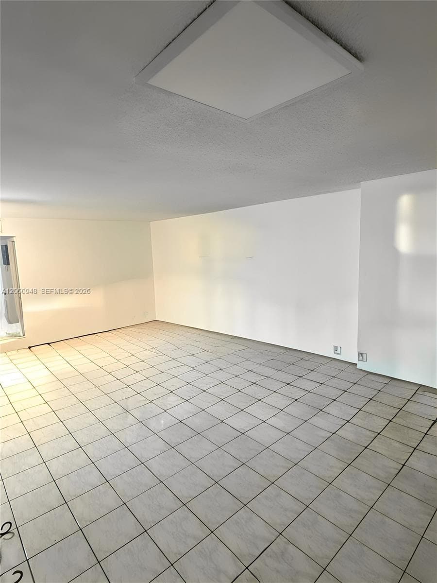 LAKE PARK CONDO NO 1 - BL · #309-3J in Miami - Photo 2