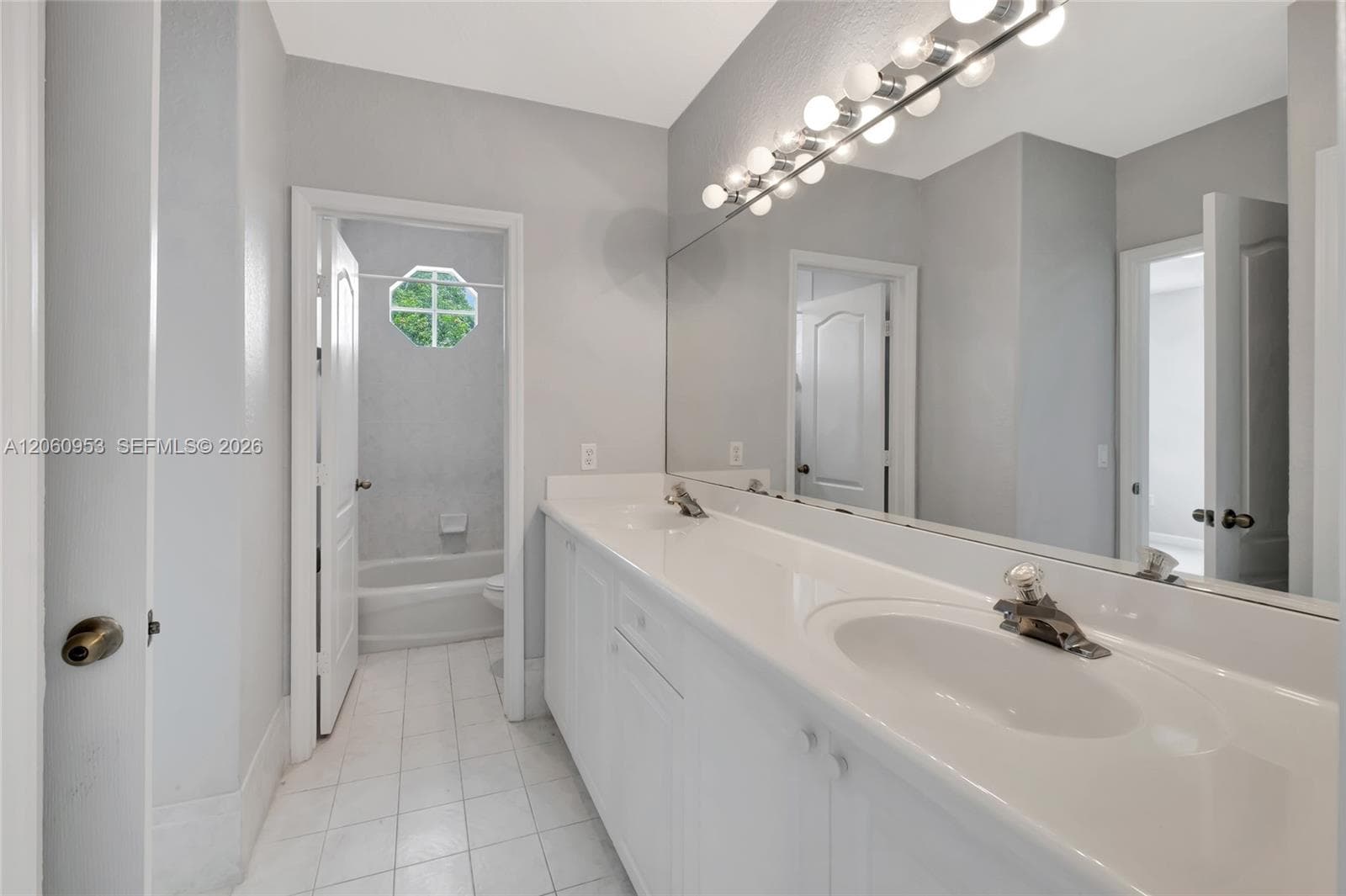 Jack & Jill bathroom
