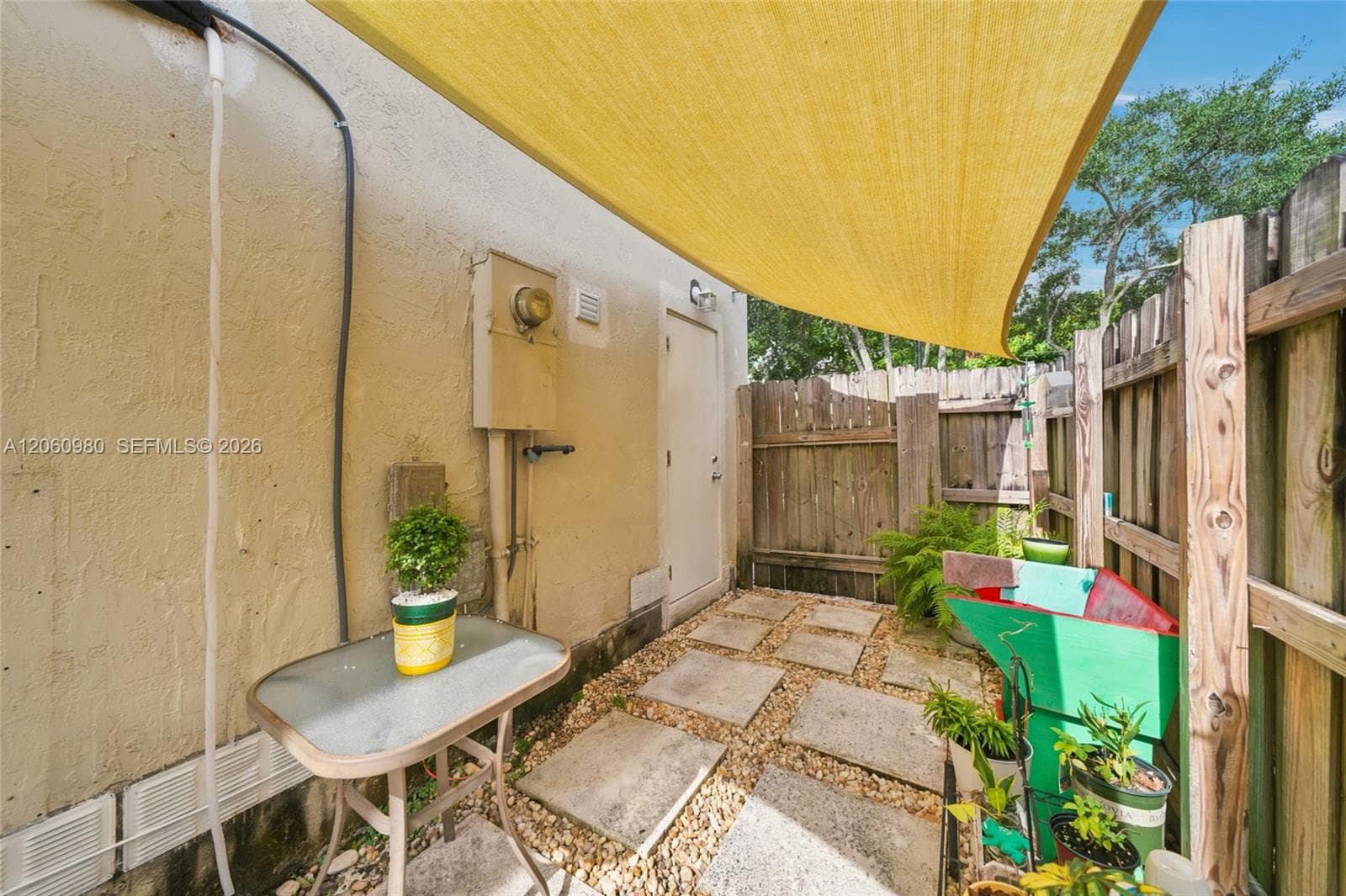371 NE 32nd Ter photo 22