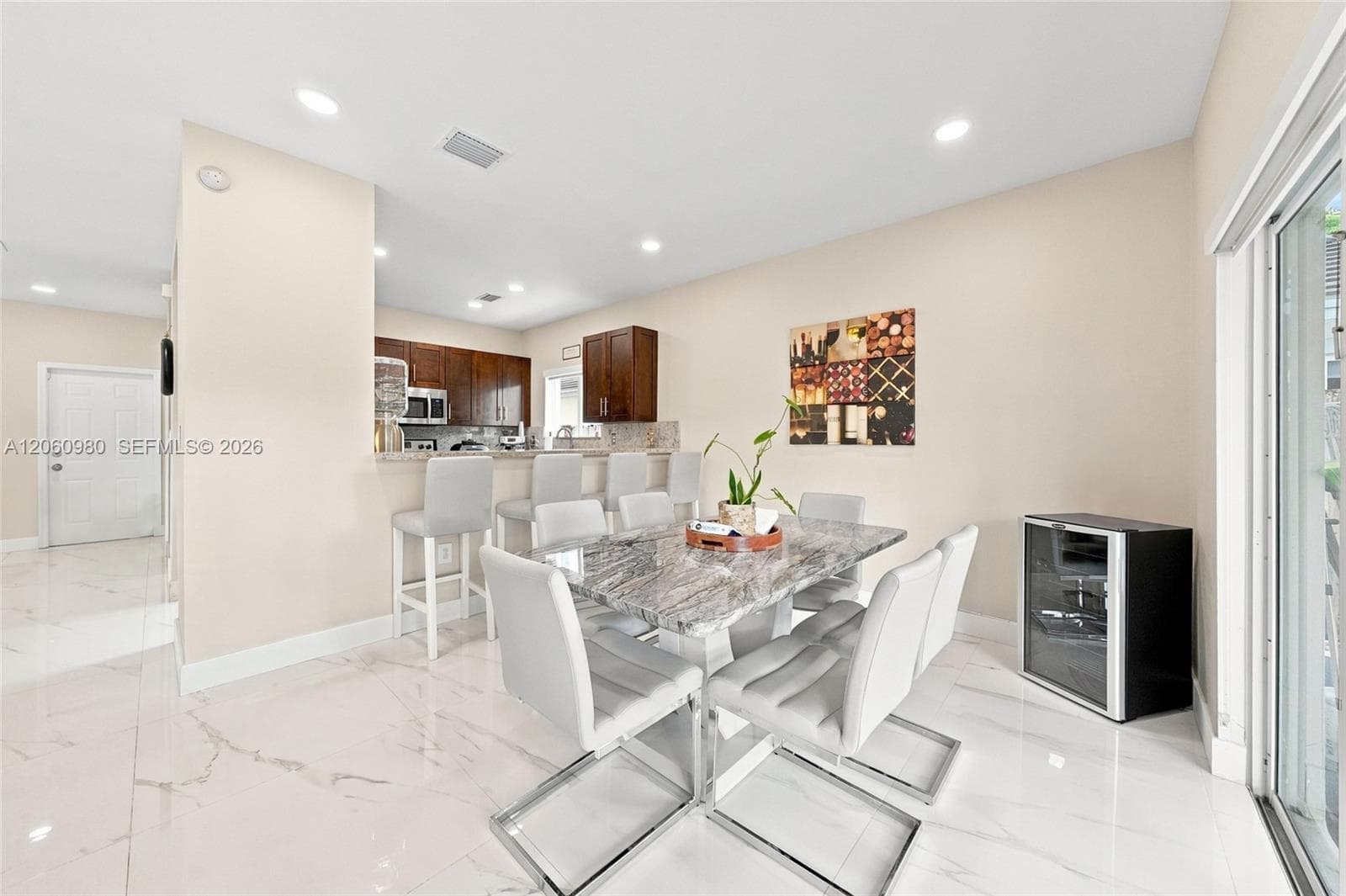 371 NE 32nd Ter photo 15