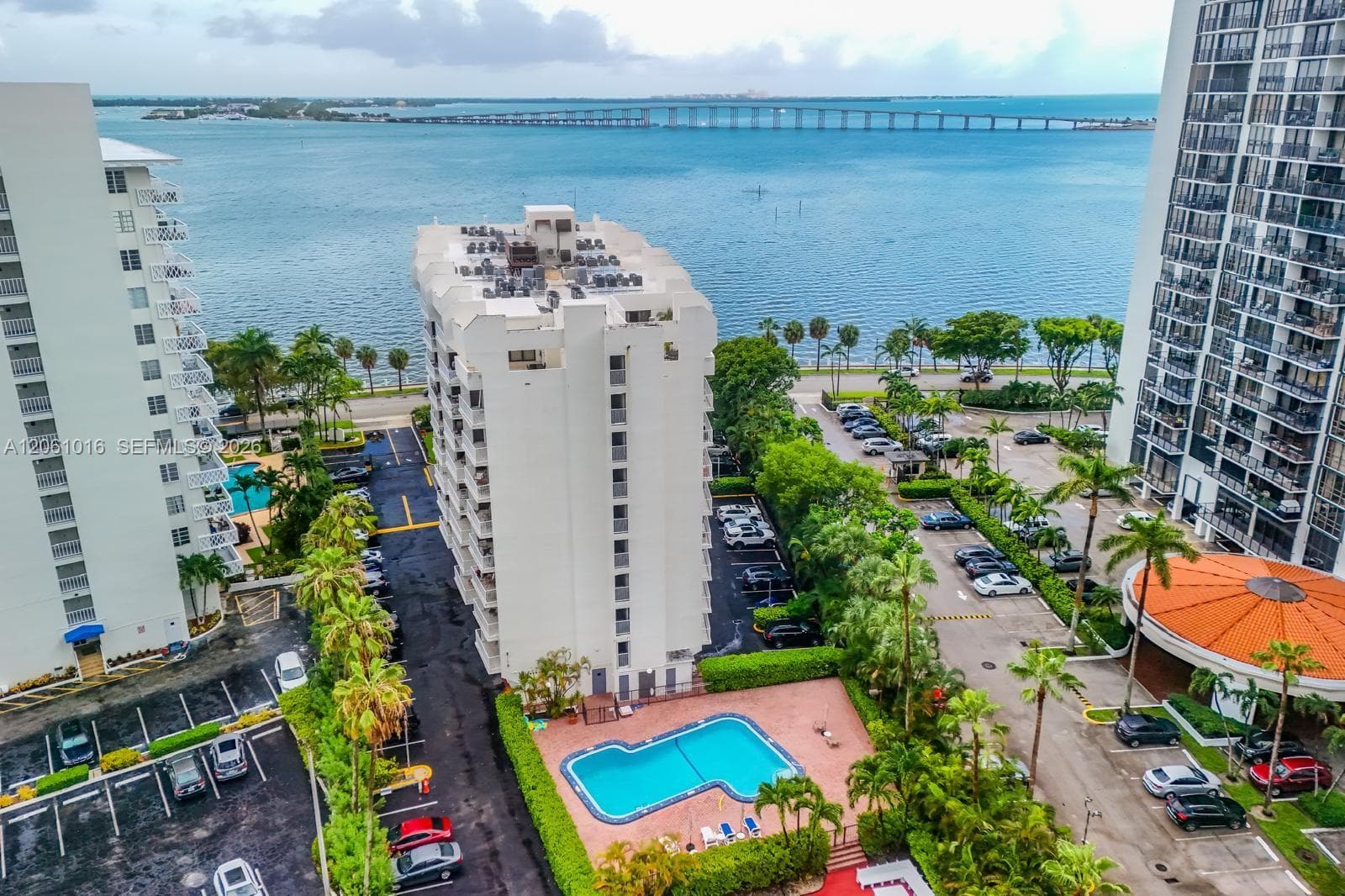 BRICKELL SHORES CONDO · #401 in Miami - Photo 6