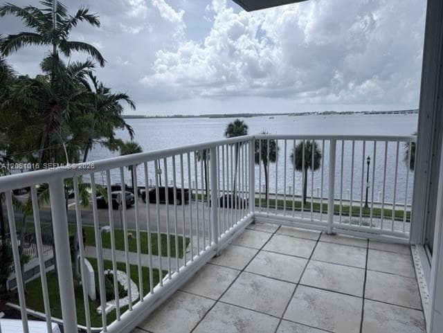 BRICKELL SHORES CONDO · #401 in Miami - Photo 7