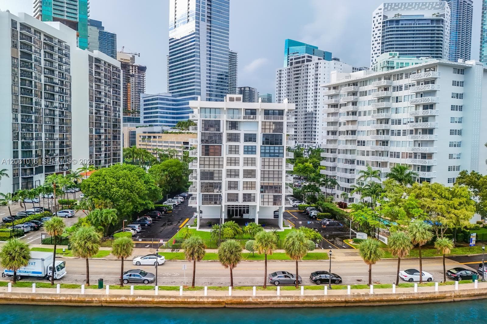 BRICKELL SHORES CONDO · #401 in Miami - Photo 3