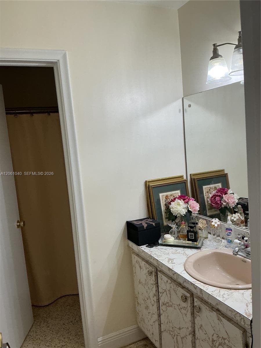2641 SW 117th Ct photo 4