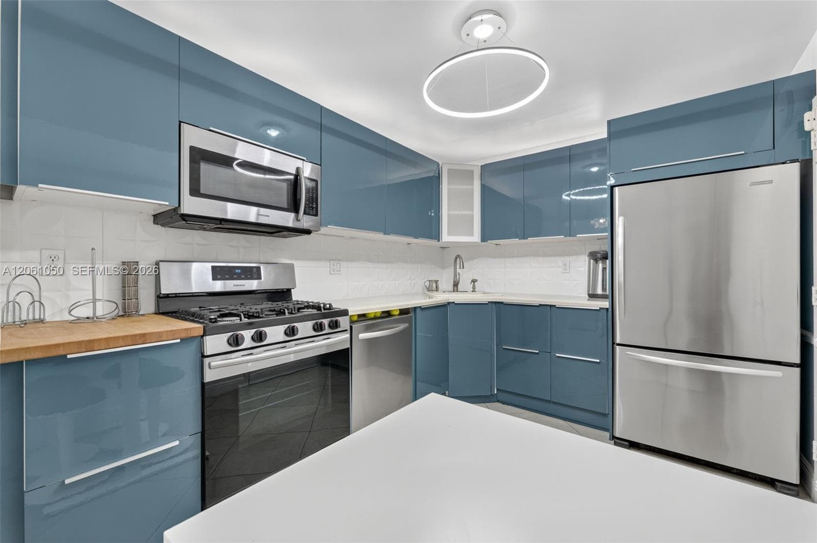 PARKER PLAZA CONDO ESTATE · #723 in Hallandale Beach - Photo 8