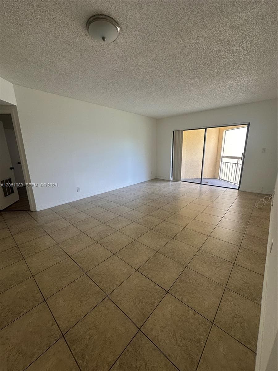 LAS VISTAS AT DORAL CONDO · #517 in Doral - Photo 9