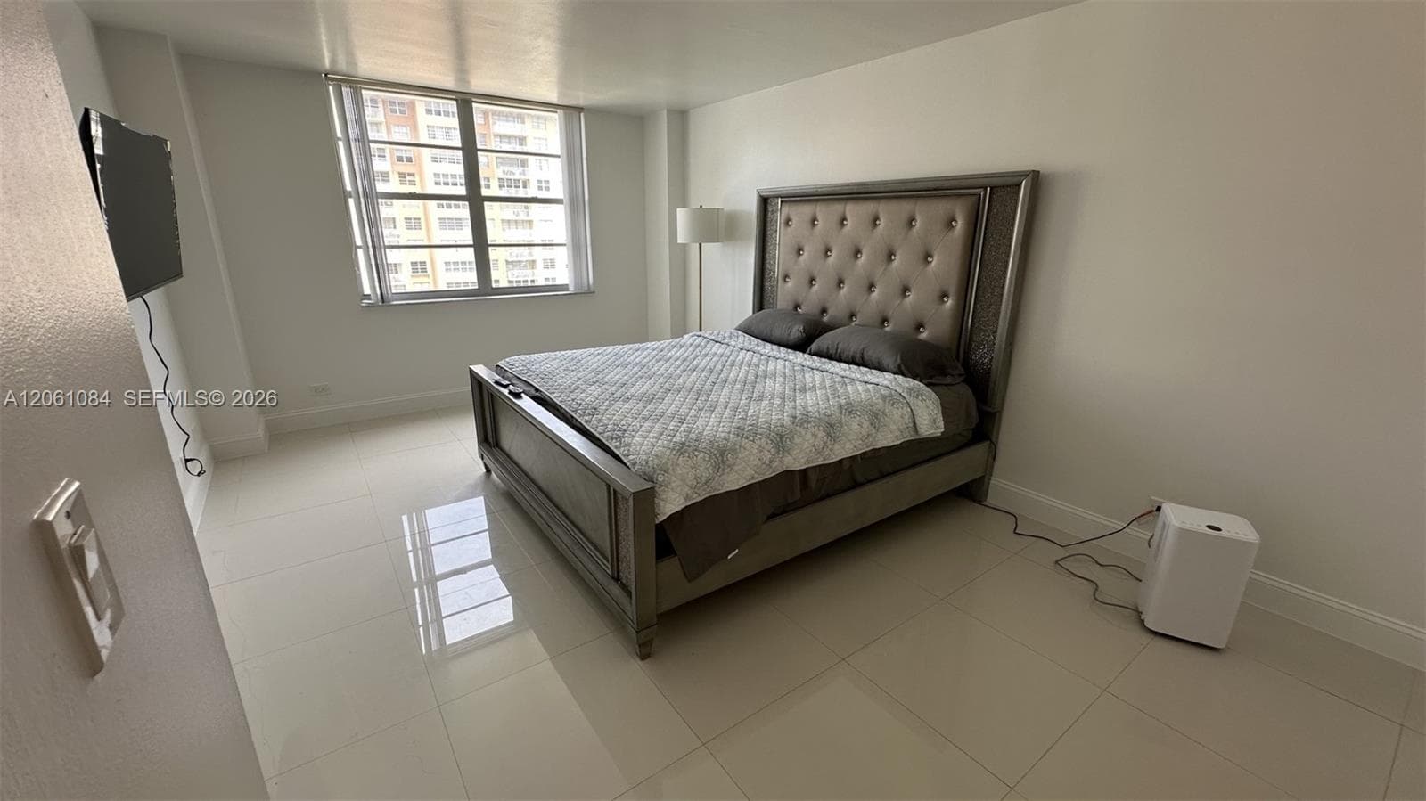 Winston Towers 100 · #1808 in Sunny Isles Beach - Photo 16