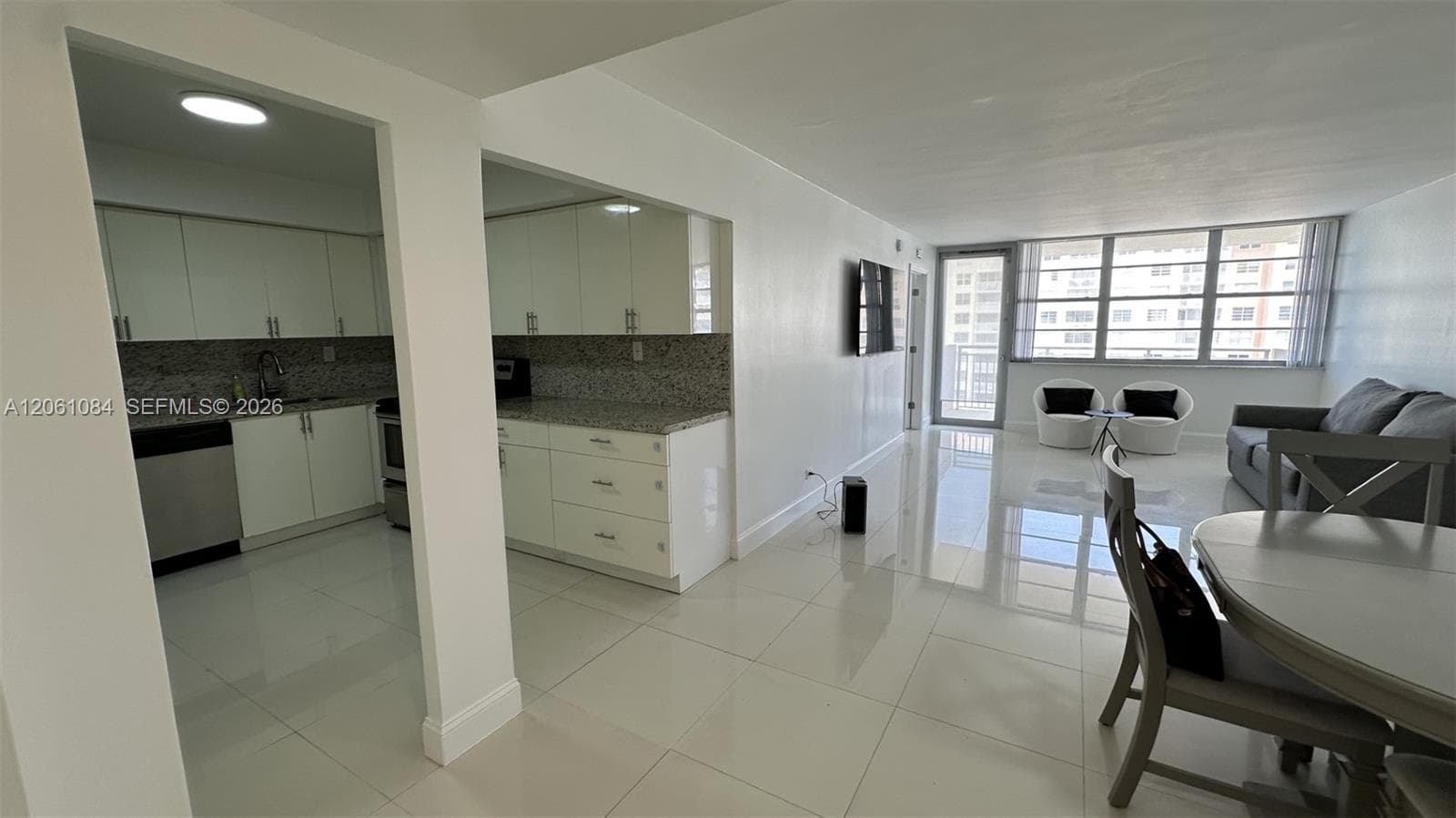 Winston Towers 100 · #1808 in Sunny Isles Beach - Photo 10