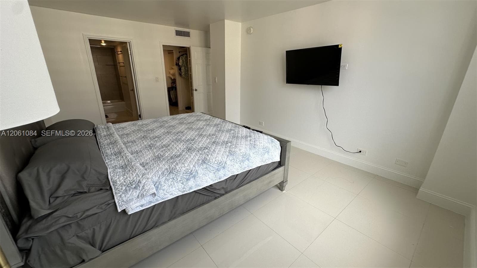 Winston Towers 100 · #1808 in Sunny Isles Beach - Photo 18