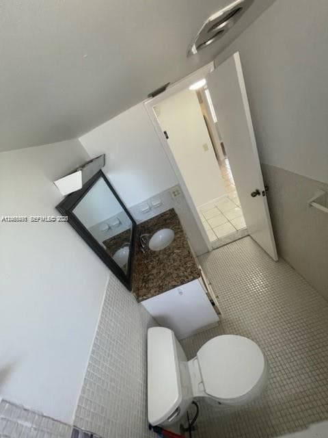 CRYSTAL CONDO · #214 in Hallandale Beach - Photo 6