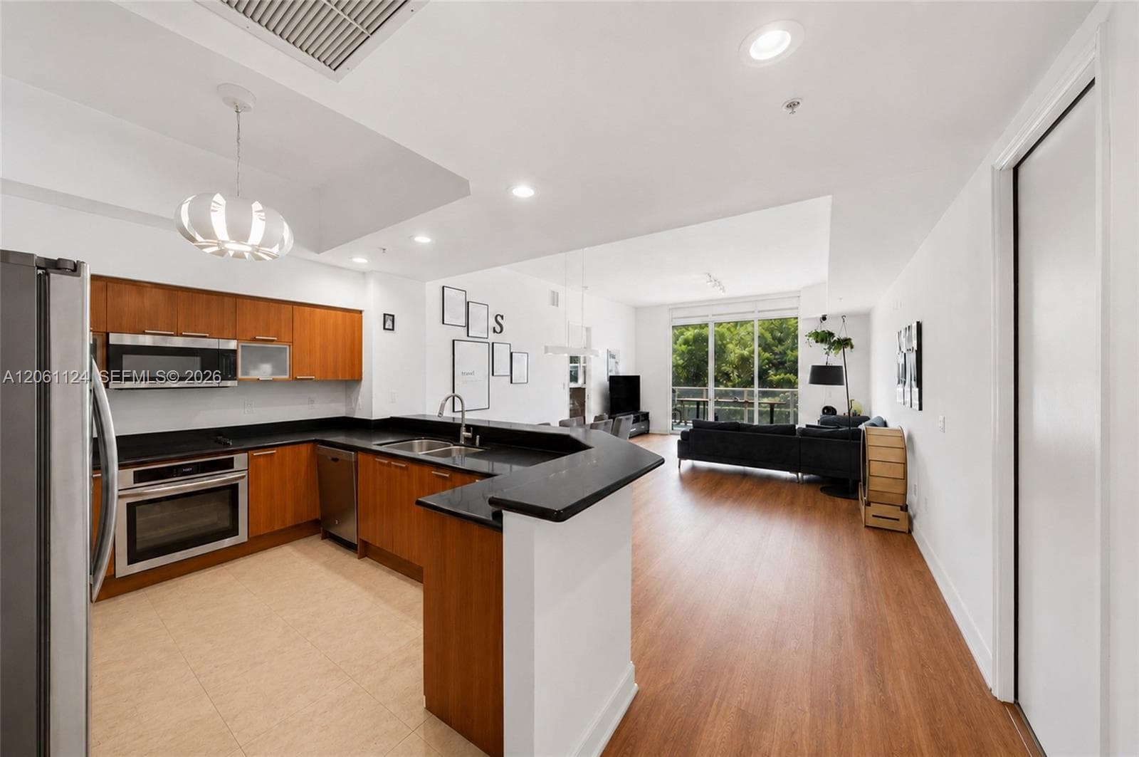 ONE FIFTY ONE AT BISCAYNE · #102 in North Miami - Photo 9