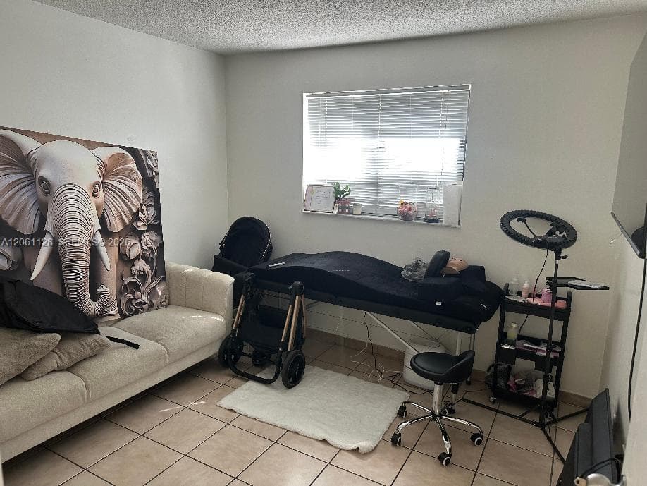 Versailles Plaza Condo · #518 in Hialeah - Photo 14