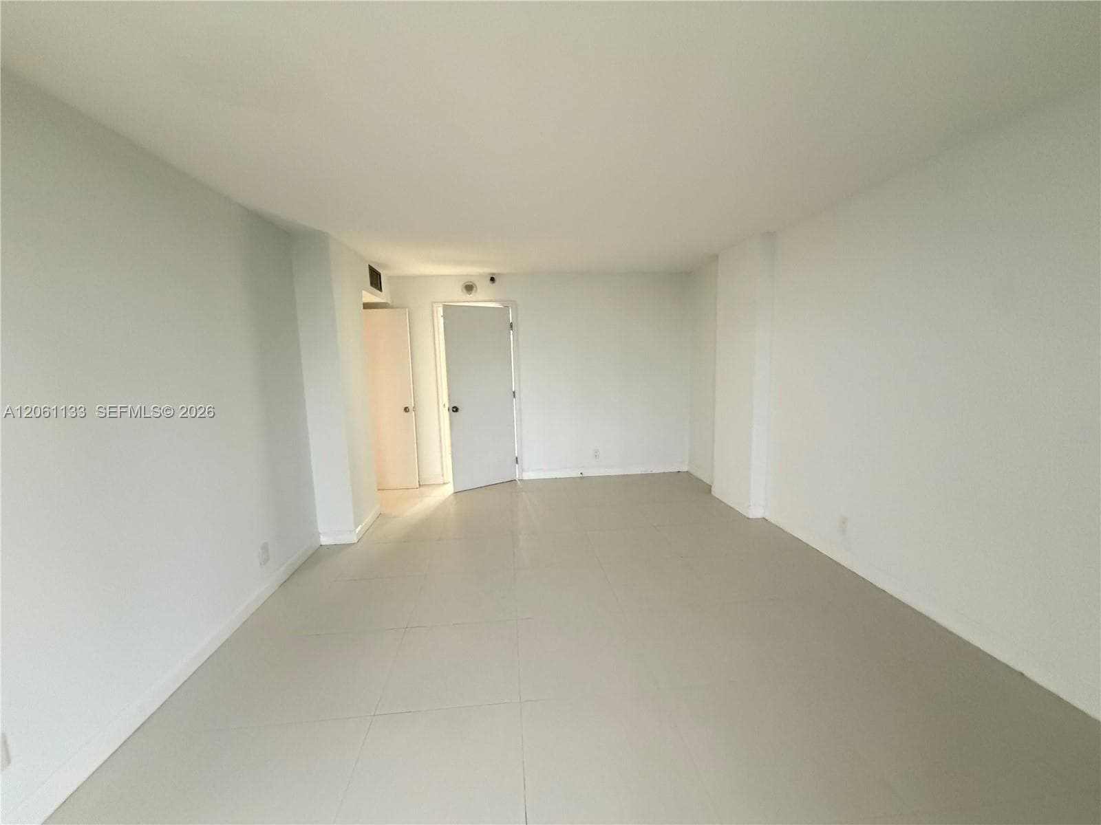 WINSTON TOWERS 700 CONDO · #617 in Sunny Isles Beach - Photo 12
