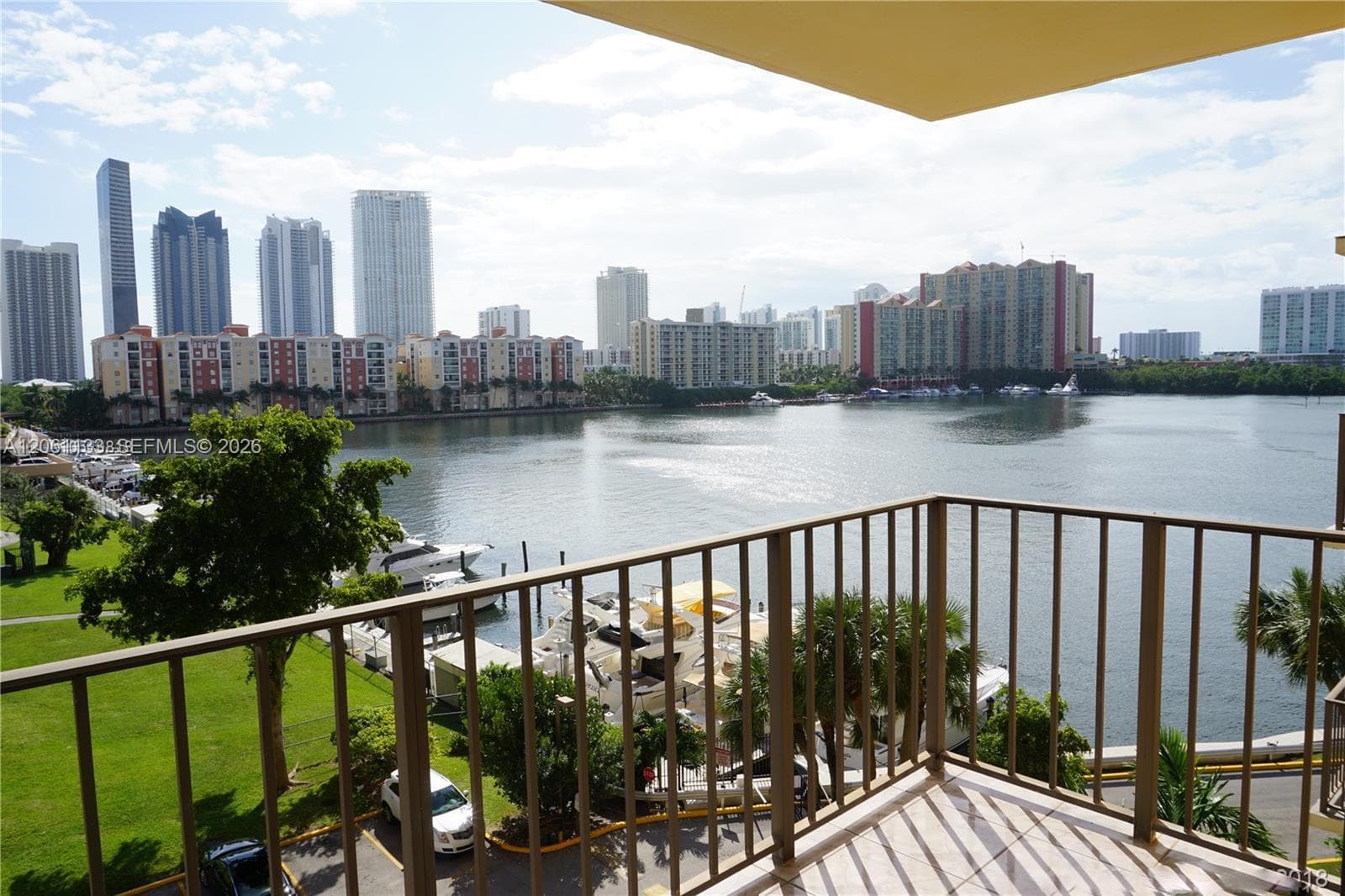 WINSTON TOWERS 700 CONDO · #617 in Sunny Isles Beach - Photo 9