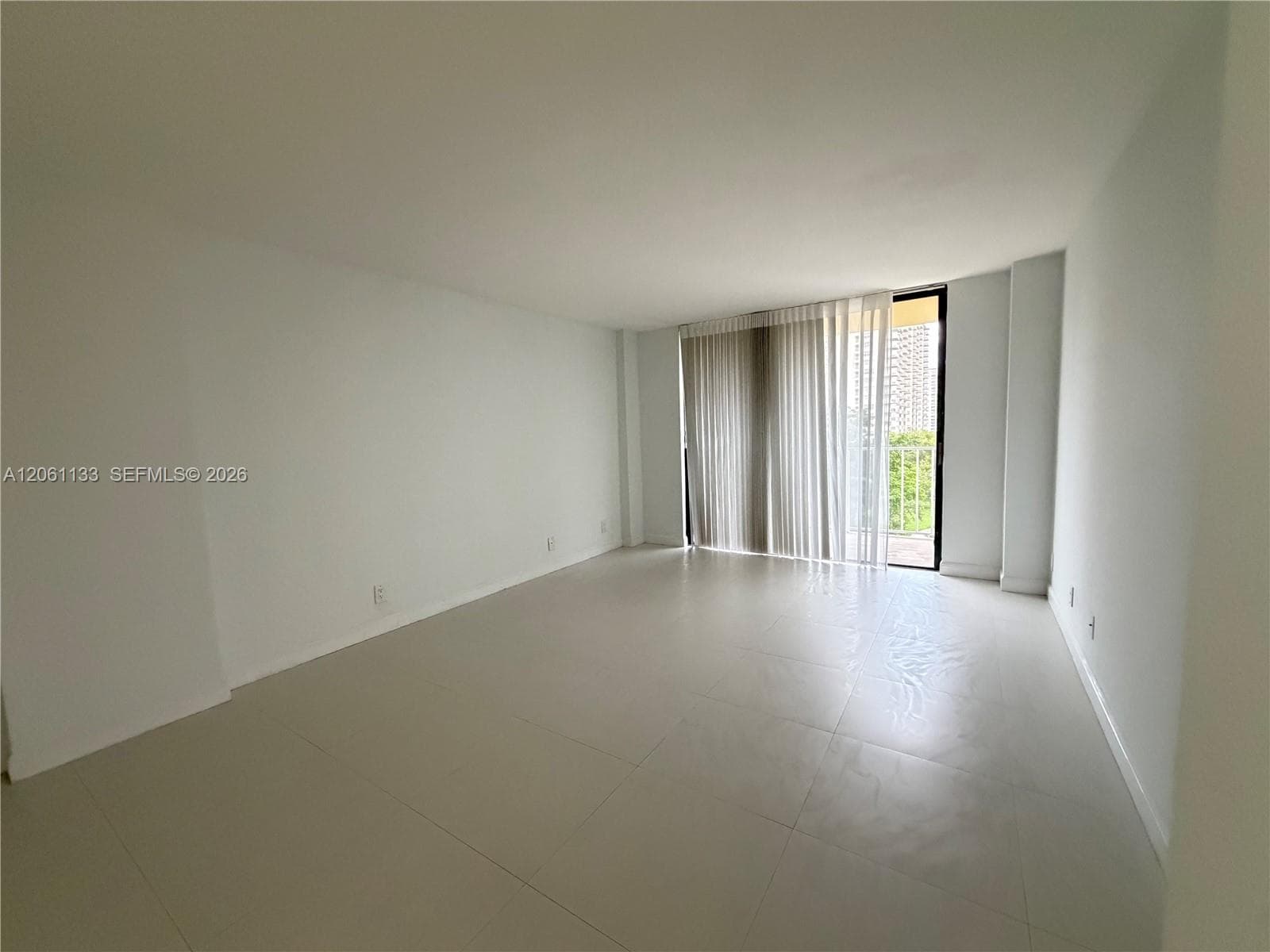 WINSTON TOWERS 700 CONDO · #617 in Sunny Isles Beach - Photo 11