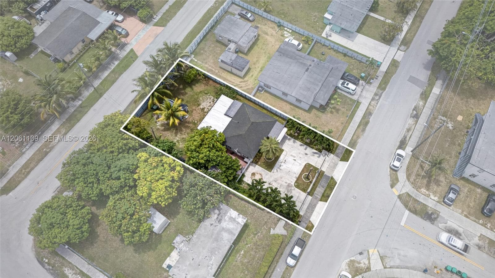 17019 SW 100th Ave photo 38