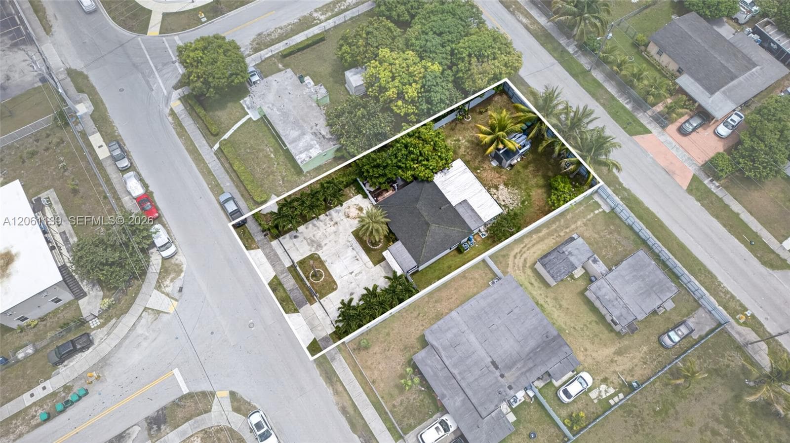 17019 SW 100th Ave photo 37