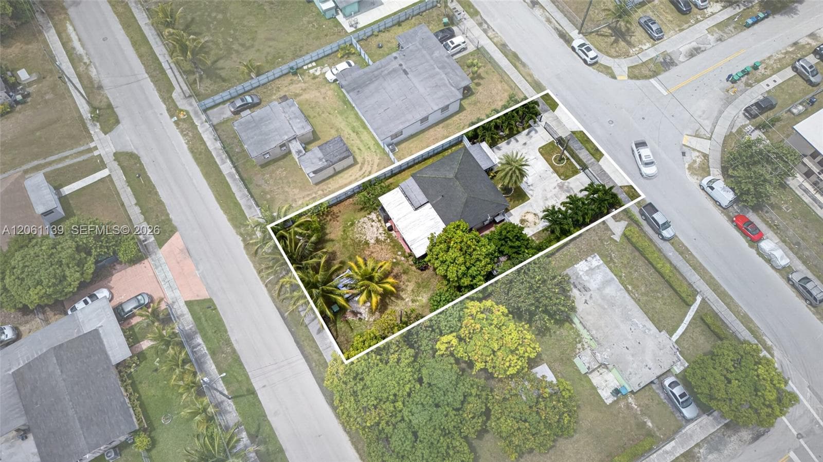 17019 SW 100th Ave photo 39