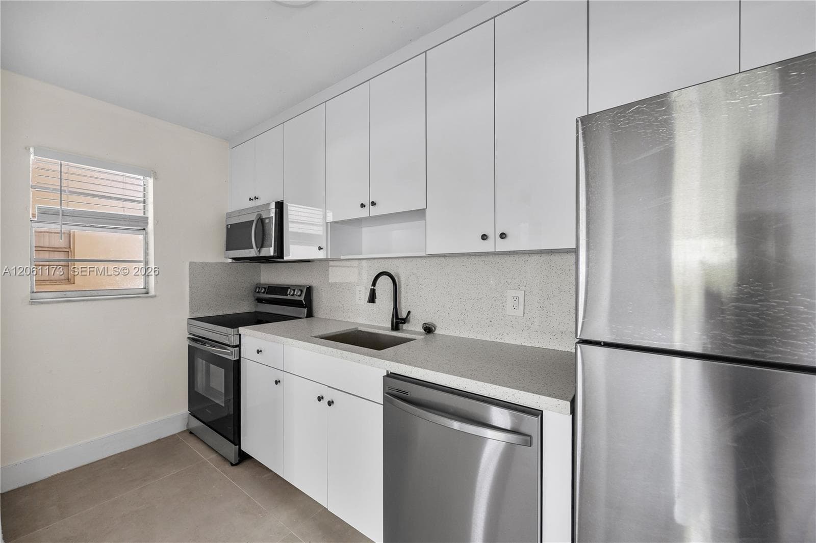 ST JAMES PARK · #107E in Hollywood - Photo 3