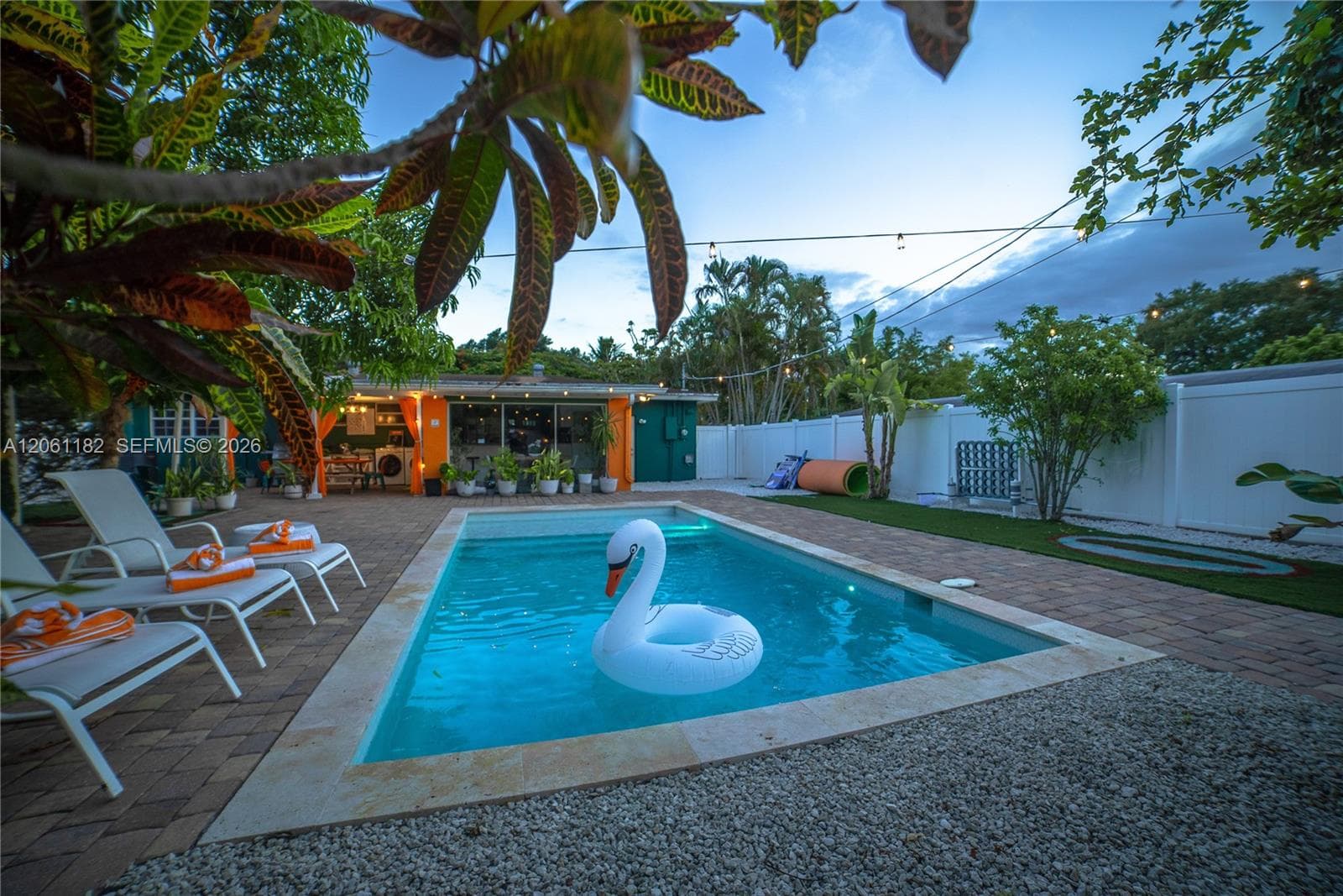 1725 SW 30th St photo 52
