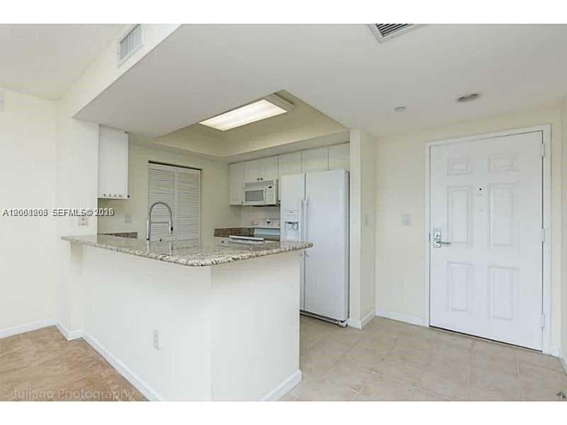 TURNBERRY ON THE GREEN CO · #2205 in Aventura - Photo 2