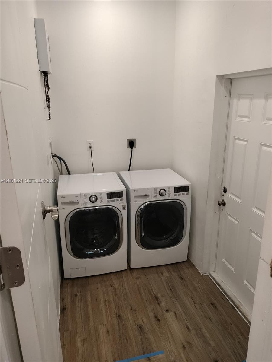 2700 SW 28th Ct photo 23