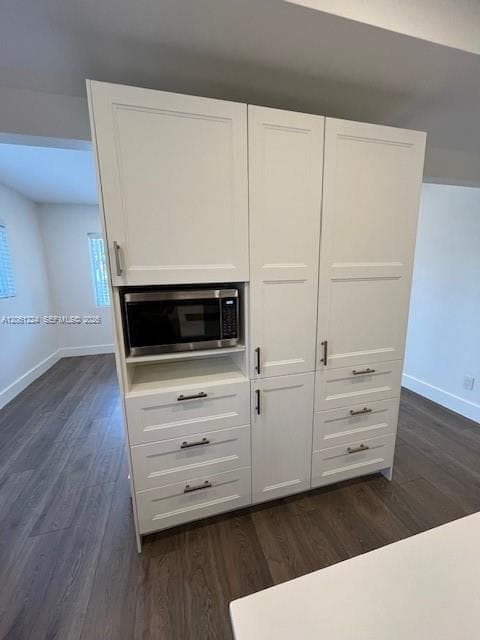 2700 SW 28th Ct photo 6