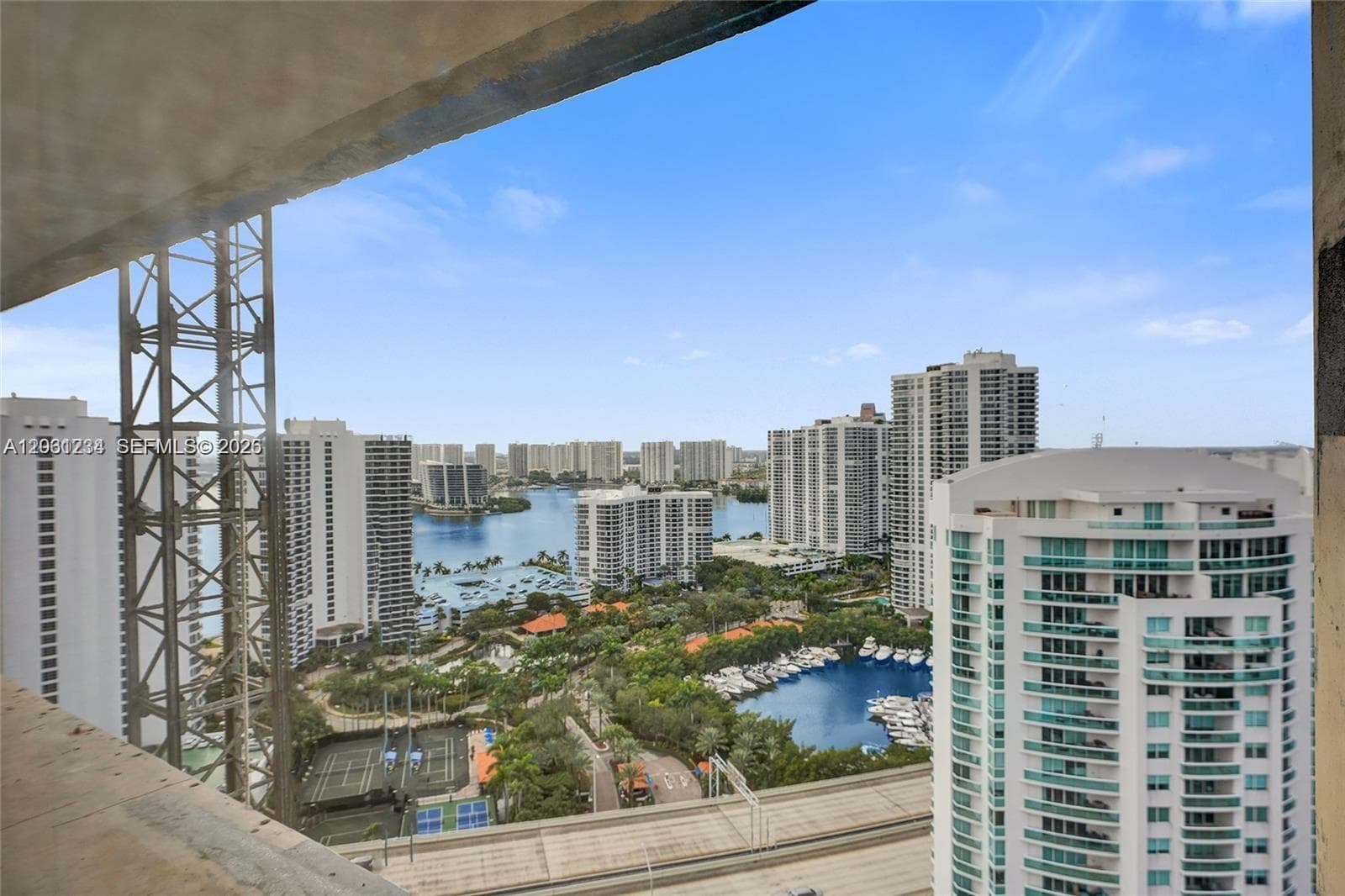 TURNBERRY TOWERS CONDO · #26E in Aventura - Photo 3