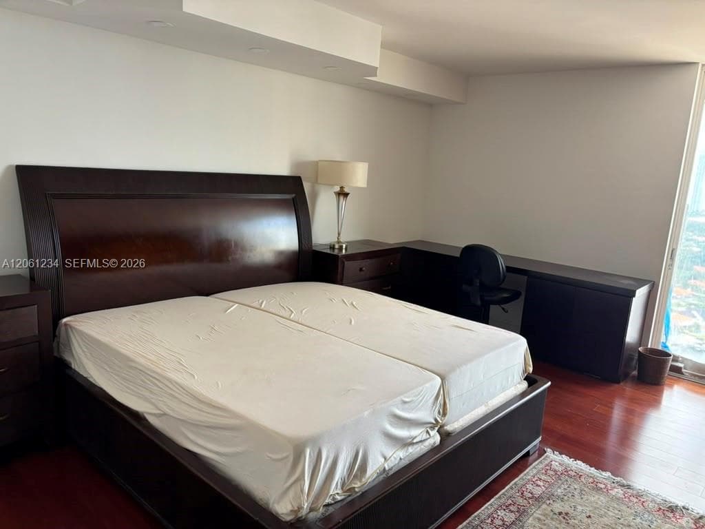 TURNBERRY TOWERS CONDO · #26E in Aventura - Photo 37