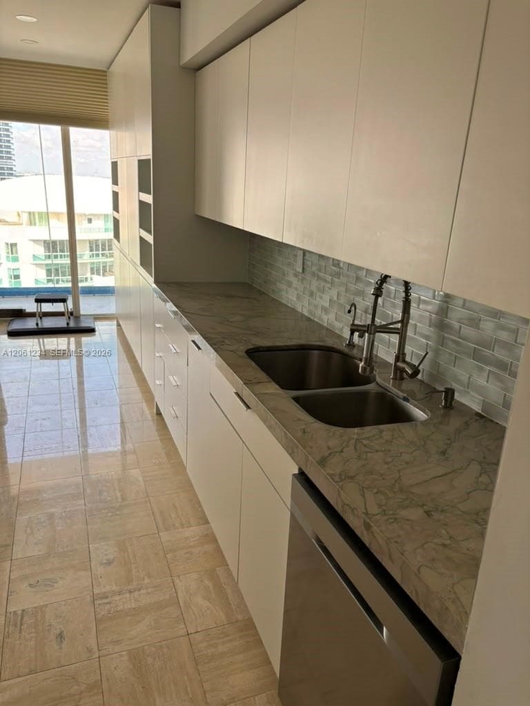 TURNBERRY TOWERS CONDO · #26E in Aventura - Photo 15