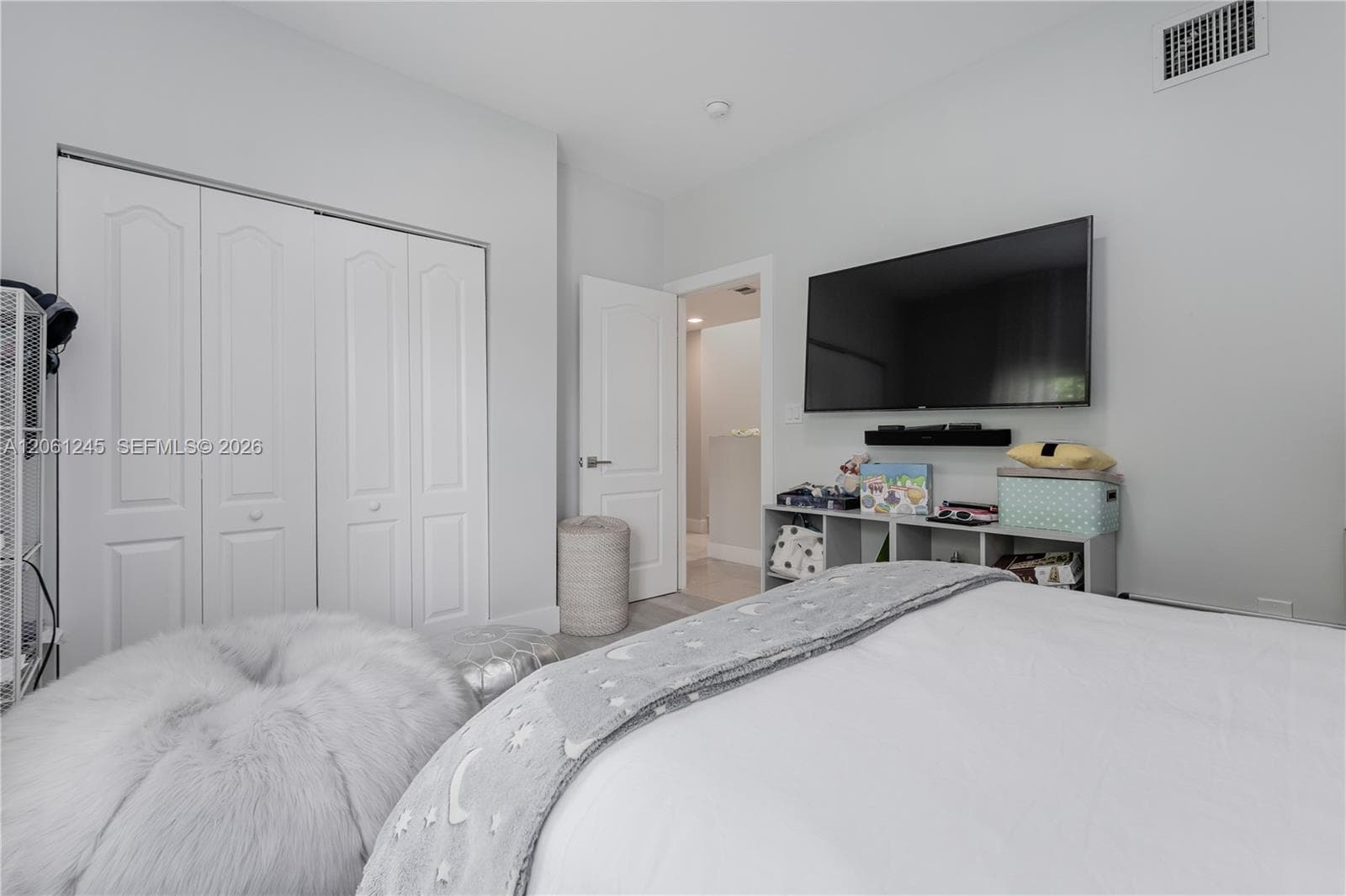18460 NE 30th Ave #18460 photo 25
