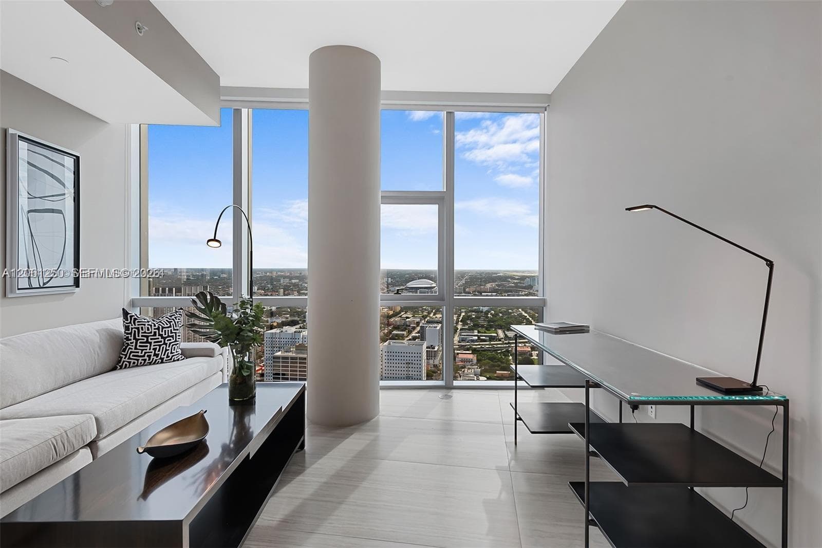 Paramount Miami Worldcenter · #PH4912 in Miami - Photo 21