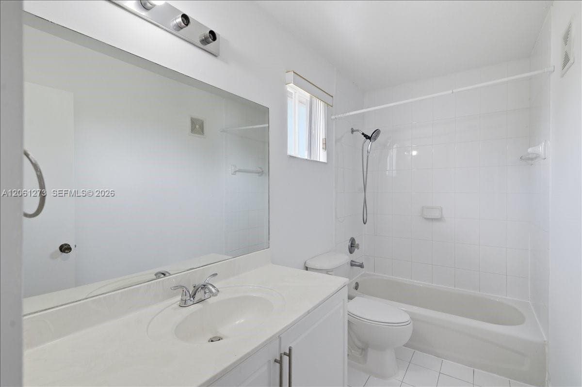 7245 NW 173rd Dr #2505 photo 25