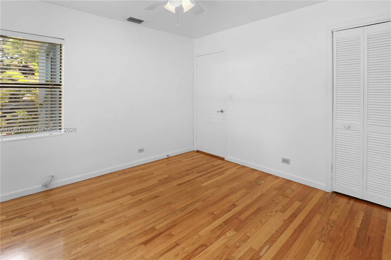 706 S 19th Ave photo 23