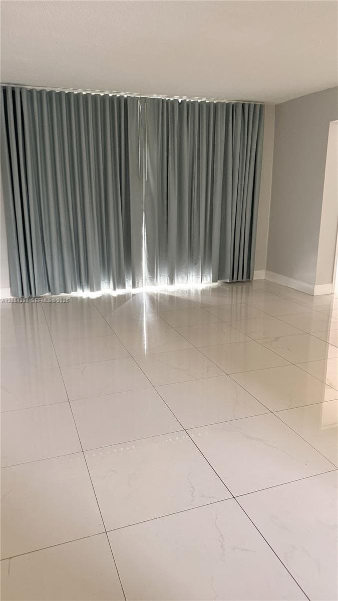 ROSALES CONDO · #204 in Miami - Photo 4