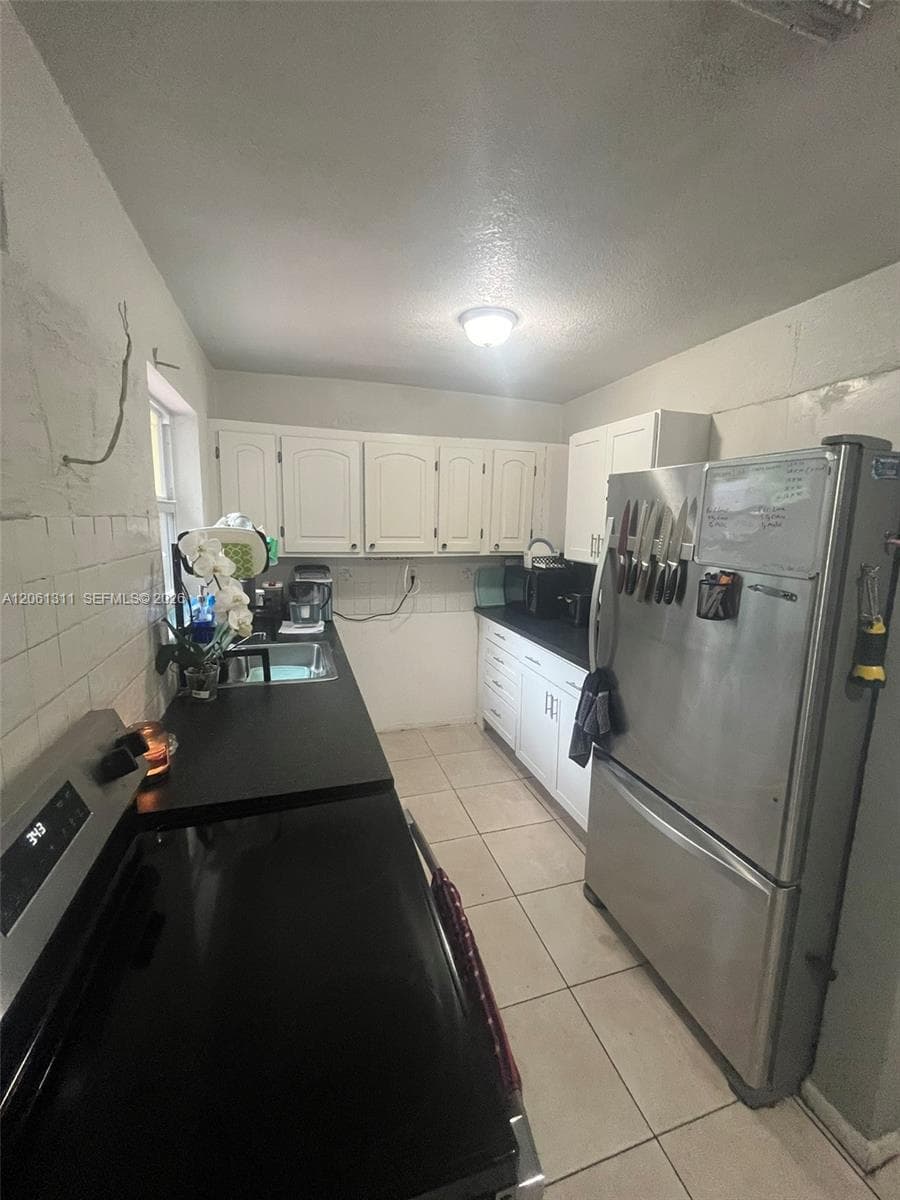 240 NE 23rd Ct photo 3