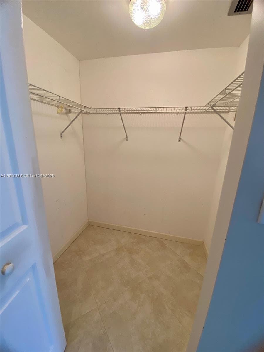 SEA AIR TOWERS CONDO · #1108 in Hollywood - Photo 17