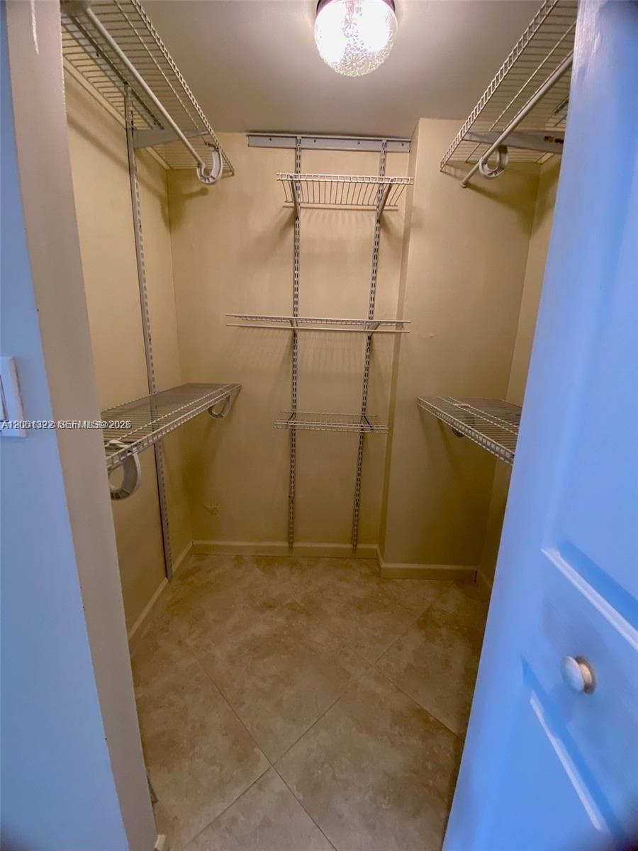 SEA AIR TOWERS CONDO · #1108 in Hollywood - Photo 16