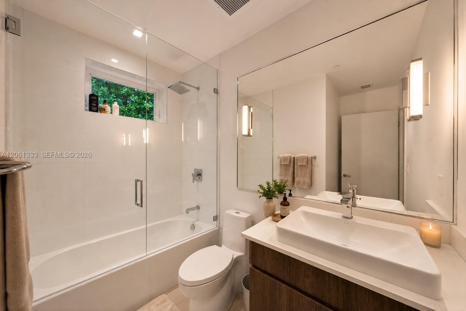 One Bay Residences · #111 in Miami - Photo 12
