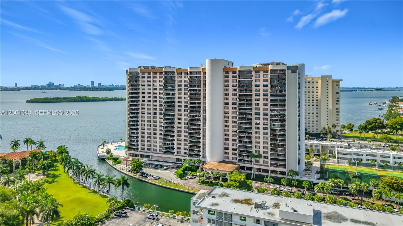 Cricket Club Condo · #1508 in Miami - Photo 52