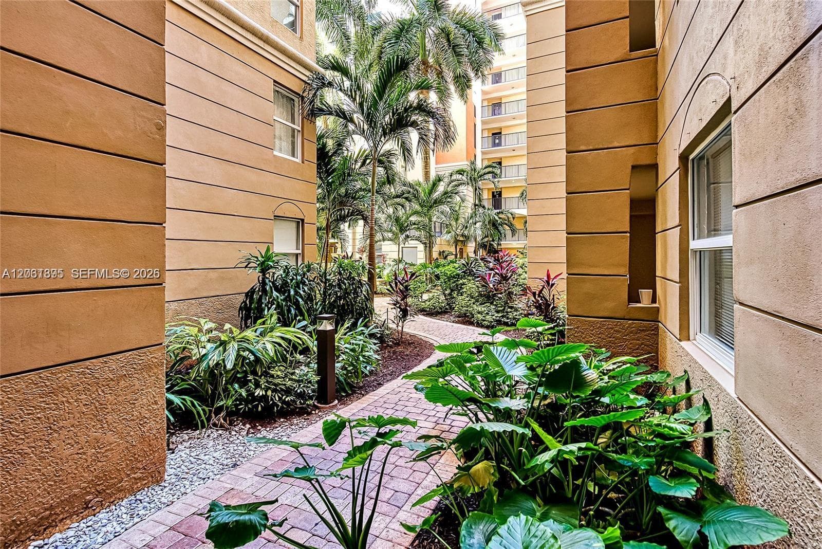 Porto Bellagio · #1309 in Sunny Isles Beach - Photo 9