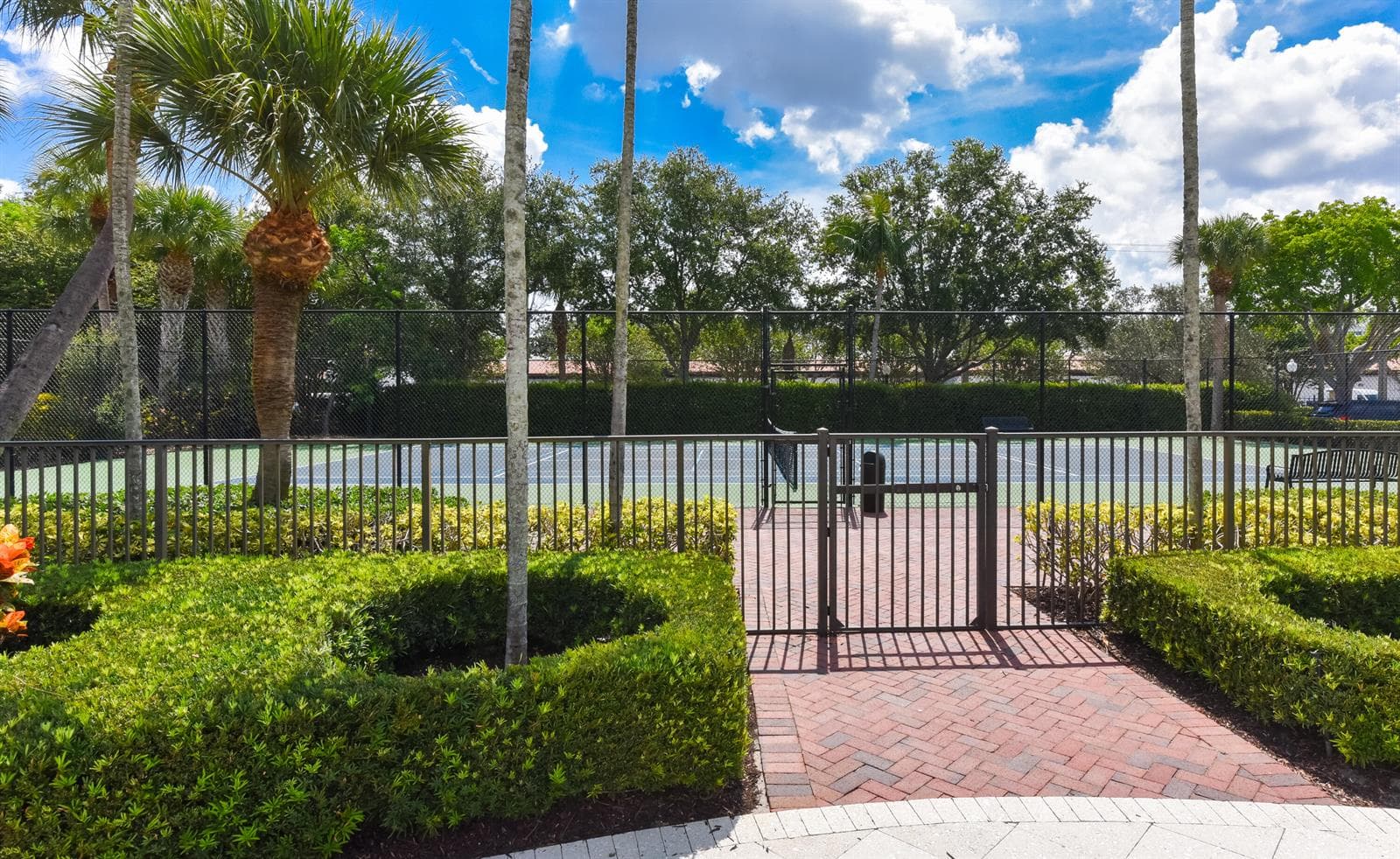 4907 Midtown Ln_1212_Linda Grady_14