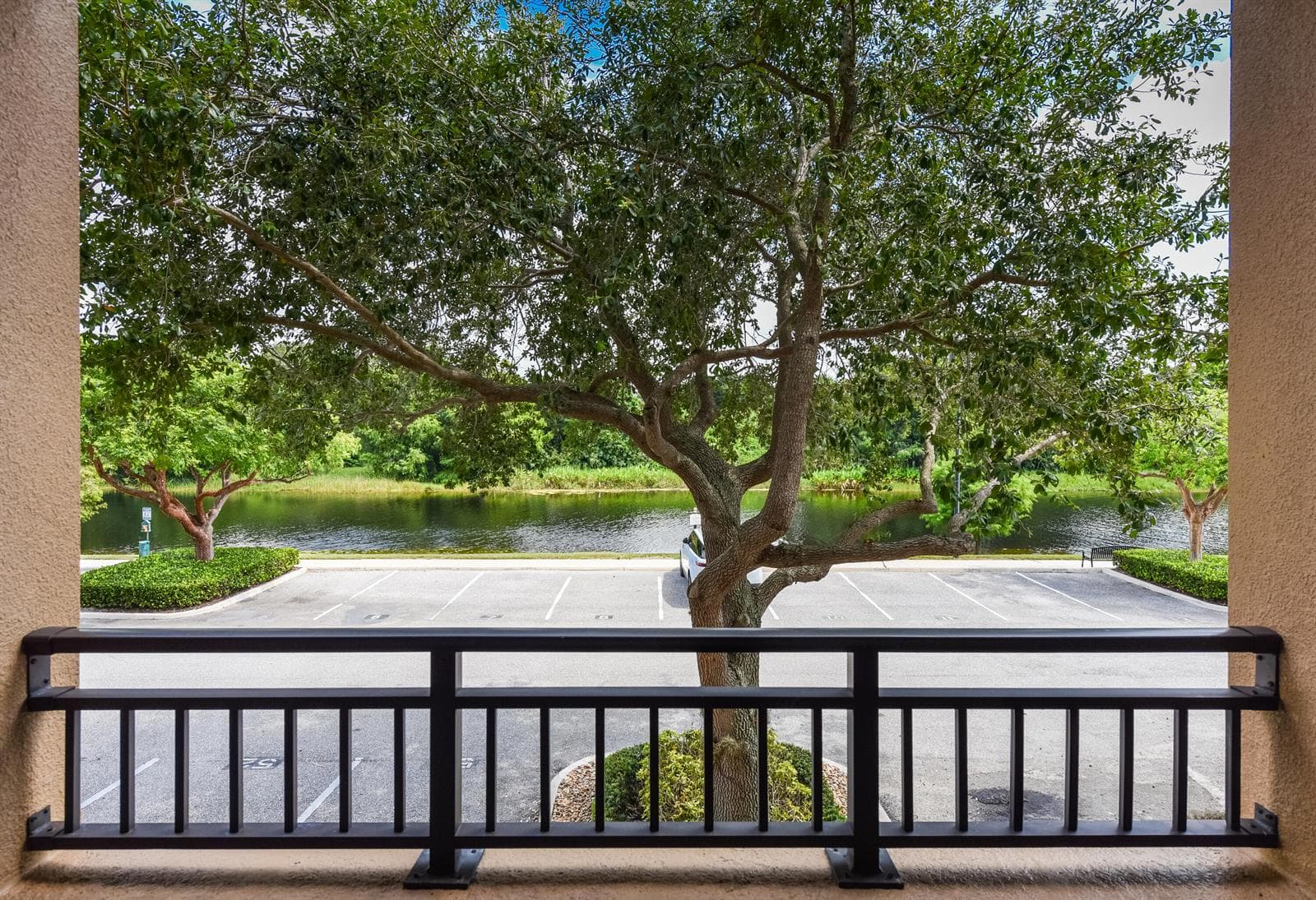 4907 Midtown Ln_1212_Linda Grady_4