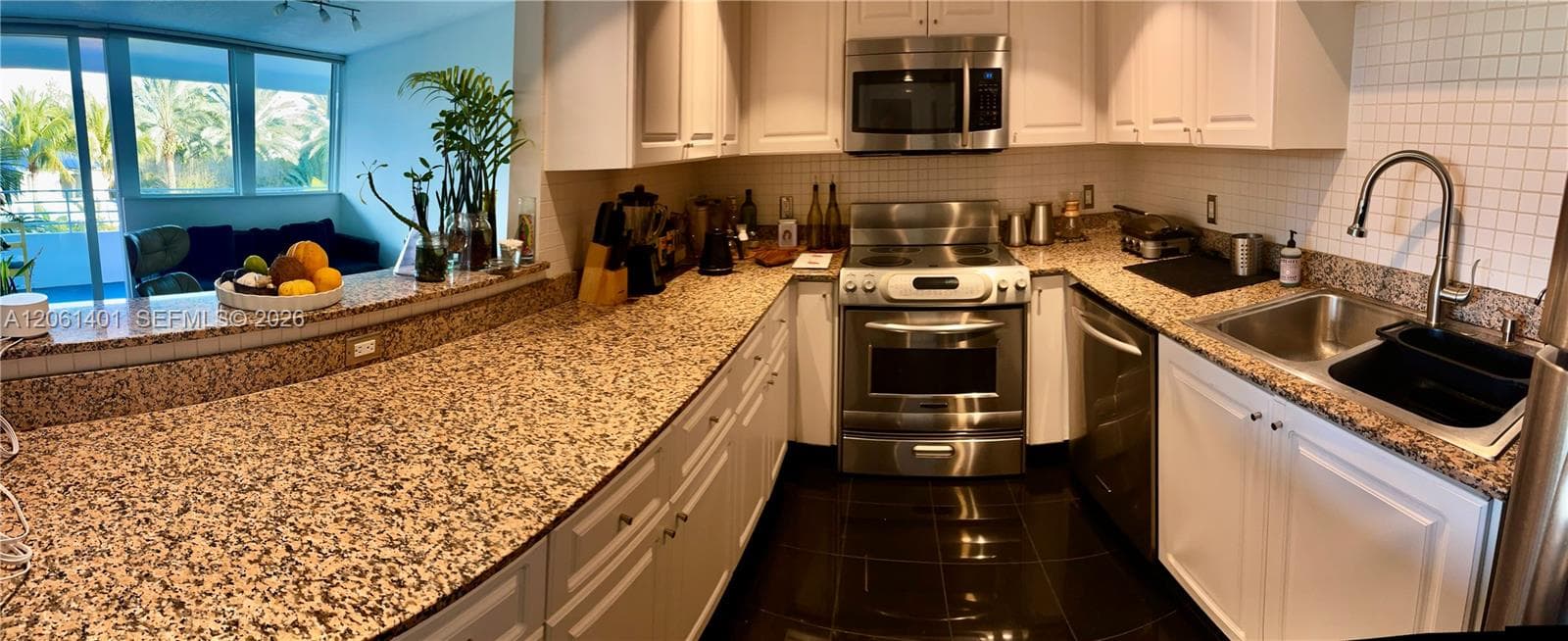Rond Point Condominium · #309 in Miami Beach - Photo 17